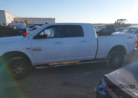 2015 Ram 2500 Laramie z USA, uszkodzony, nr VIN 3C6UR5NJ6FG605447